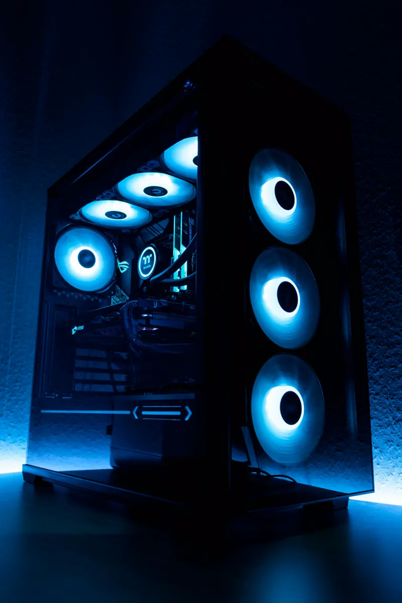 Custom gaming PC build